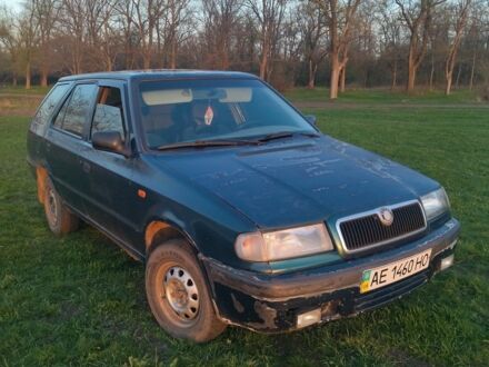 Шкода Фелиция 1999 в Кривом Роге на Automoto.ua Зеленый Шкода Фелиция, объемом двигателя 1.6 л и пробегом 304 тыс. км за 1400 $, фото 1 на Automoto.ua