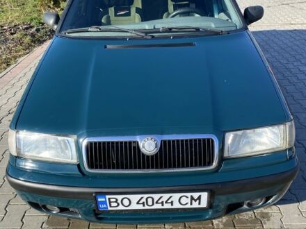 Зеленый Шкода Фелиция, объемом двигателя 1.3 л и пробегом 270 тыс. км за 2100 $, фото 1 на Automoto.ua