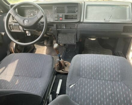 Белый Шкода Форман, объемом двигателя 1.3 л и пробегом 390 тыс. км за 238 $, фото 6 на Automoto.ua