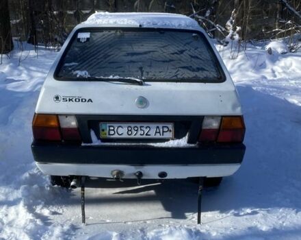 Белый Шкода Форман, объемом двигателя 1.3 л и пробегом 298 тыс. км за 627 $, фото 1 на Automoto.ua