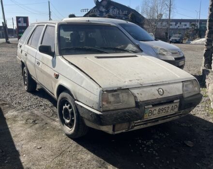 Білий Шкода Форман, об'ємом двигуна 1.3 л та пробігом 300 тис. км за 300 $, фото 1 на Automoto.ua