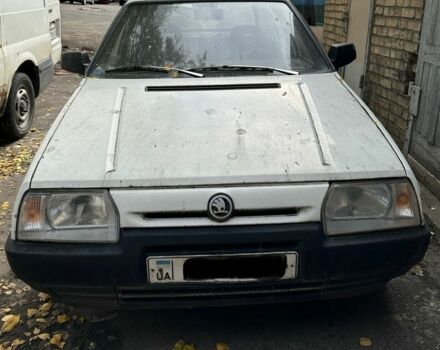 Белый Шкода Форман, объемом двигателя 1.3 л и пробегом 200 тыс. км за 595 $, фото 1 на Automoto.ua