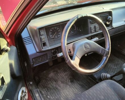 Красный Шкода Форман, объемом двигателя 1.3 л и пробегом 150 тыс. км за 1350 $, фото 3 на Automoto.ua