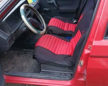 Красный Шкода Форман, объемом двигателя 1.5 л и пробегом 160 тыс. км за 1200 $, фото 3 на Automoto.ua