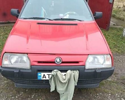 Красный Шкода Форман, объемом двигателя 1.5 л и пробегом 160 тыс. км за 1200 $, фото 1 на Automoto.ua
