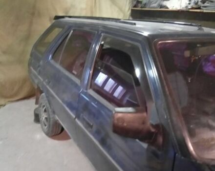 Синій Шкода Форман, об'ємом двигуна 1.3 л та пробігом 400 тис. км за 750 $, фото 2 на Automoto.ua