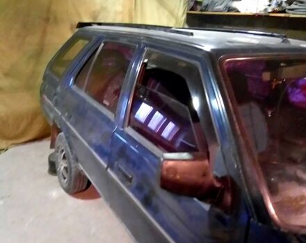 Шкода Форман 1994 в Каменское - Днепродзержинск на Automoto.ua Синий Шкода Форман, объемом двигателя 1.3 л и пробегом 400 тыс. км за 900 $, фото 2 на Automoto.ua