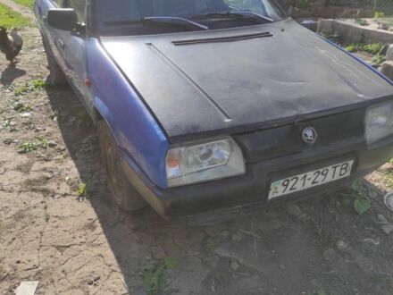 Синий Шкода Форман, объемом двигателя 1.3 л и пробегом 200 тыс. км за 450 $, фото 1 на Automoto.ua