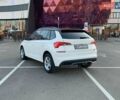 Белый Шкода KAMIQ, объемом двигателя 1.5 л и пробегом 30 тыс. км за 18490 $, фото 4 на Automoto.ua