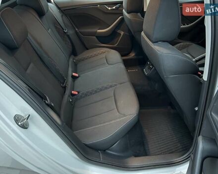 Белый Шкода KAMIQ, объемом двигателя 1.6 л и пробегом 62 тыс. км за 16500 $, фото 59 на Automoto.ua