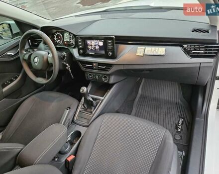 Білий Шкода KAMIQ, об'ємом двигуна 1.6 л та пробігом 52 тис. км за 18800 $, фото 30 на Automoto.ua