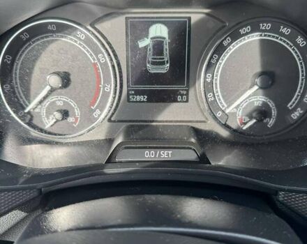 Білий Шкода KAMIQ, об'ємом двигуна 1.6 л та пробігом 52 тис. км за 17100 $, фото 4 на Automoto.ua