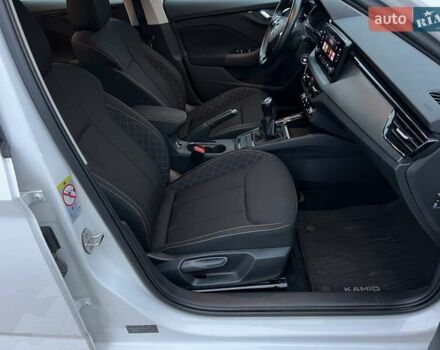 Белый Шкода KAMIQ, объемом двигателя 1.6 л и пробегом 62 тыс. км за 16500 $, фото 58 на Automoto.ua