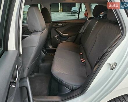 Білий Шкода KAMIQ, об'ємом двигуна 1.6 л та пробігом 52 тис. км за 18800 $, фото 42 на Automoto.ua