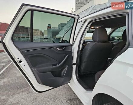 Білий Шкода KAMIQ, об'ємом двигуна 1.6 л та пробігом 52 тис. км за 18800 $, фото 40 на Automoto.ua