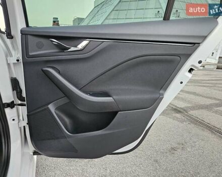 Білий Шкода KAMIQ, об'ємом двигуна 1.6 л та пробігом 52 тис. км за 18800 $, фото 36 на Automoto.ua