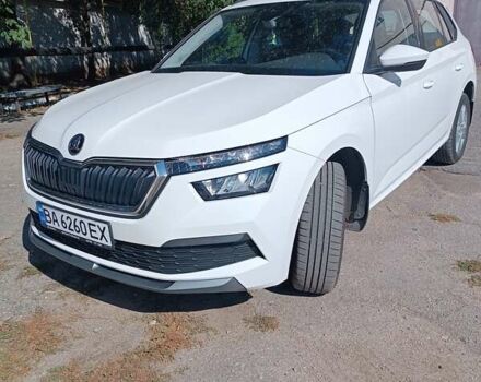 Белый Шкода KAMIQ, объемом двигателя 1.6 л и пробегом 11 тыс. км за 21368 $, фото 3 на Automoto.ua