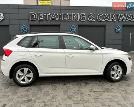 Белый Шкода KAMIQ, объемом двигателя 1.6 л и пробегом 18 тыс. км за 21000 $, фото 2 на Automoto.ua