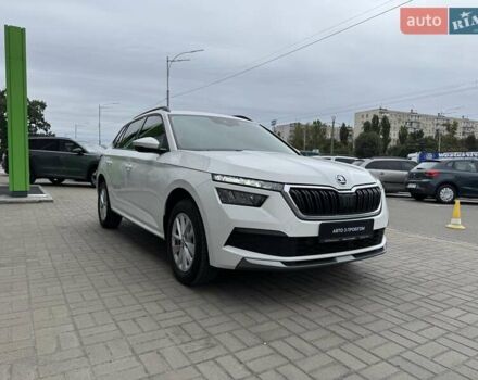 Белый Шкода KAMIQ, объемом двигателя 1.6 л и пробегом 67 тыс. км за 19500 $, фото 11 на Automoto.ua