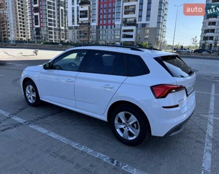 Белый Шкода KAMIQ, объемом двигателя 1.6 л и пробегом 15 тыс. км за 22500 $, фото 5 на Automoto.ua