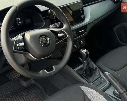 Белый Шкода KAMIQ, объемом двигателя 1 л и пробегом 15 тыс. км за 19800 $, фото 9 на Automoto.ua