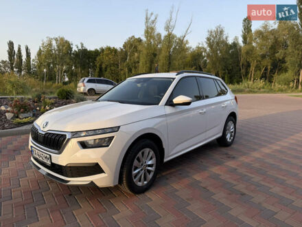 Белый Шкода KAMIQ, объемом двигателя 1.6 л и пробегом 60 тыс. км за 19000 $, фото 1 на Automoto.ua