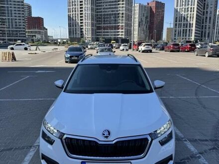 Шкода KAMIQ 2023 у Києві на Automoto.ua Білий Шкода KAMIQ, об'ємом двигуна 1.6 л та пробігом 15 тис. км за 22500 $, фото 1 на Automoto.ua