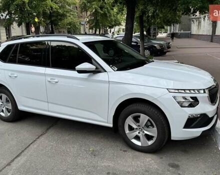Шкода KAMIQ 2024 у Кременчуге на Automoto.ua Білий Шкода KAMIQ, об'ємом двигуна 1 л та пробігом 15 тис. км за 21000 $, фото 1 на Automoto.ua