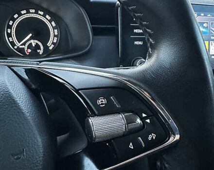 Червоний Шкода KAMIQ, об'ємом двигуна 1.6 л та пробігом 60 тис. км за 19900 $, фото 25 на Automoto.ua