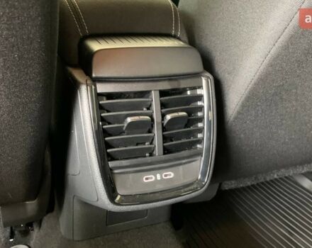 Шкода KAMIQ, об'ємом двигуна 1 л та пробігом 0 тис. км за 21639 $, фото 27 на Automoto.ua