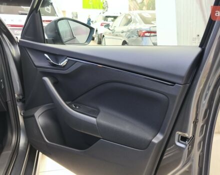 Шкода KAMIQ, объемом двигателя 1.5 л и пробегом 0 тыс. км за 27133 $, фото 16 на Automoto.ua