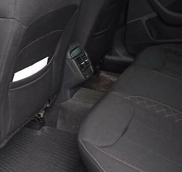 Серый Шкода KAMIQ, объемом двигателя 1.6 л и пробегом 80 тыс. км за 19300 $, фото 17 на Automoto.ua