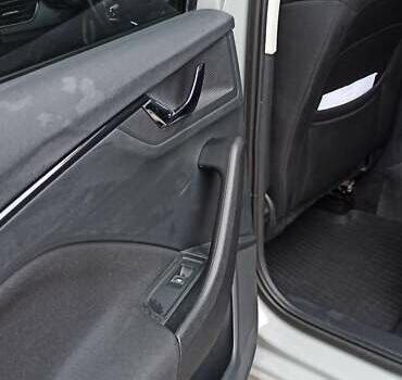 Серый Шкода KAMIQ, объемом двигателя 1.6 л и пробегом 80 тыс. км за 19300 $, фото 18 на Automoto.ua