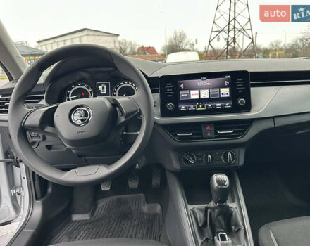 Серый Шкода KAMIQ, объемом двигателя 1.6 л и пробегом 56 тыс. км за 17800 $, фото 67 на Automoto.ua