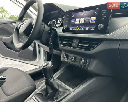 Серый Шкода KAMIQ, объемом двигателя 1.6 л и пробегом 56 тыс. км за 17800 $, фото 62 на Automoto.ua