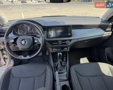Серый Шкода KAMIQ, объемом двигателя 1.6 л и пробегом 30 тыс. км за 21700 $, фото 62 на Automoto.ua