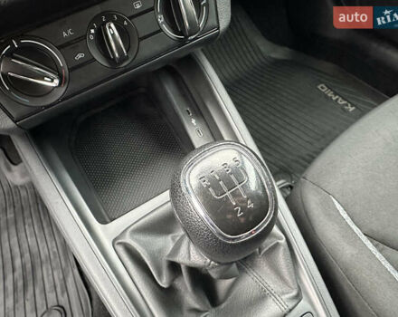 Серый Шкода KAMIQ, объемом двигателя 1.6 л и пробегом 56 тыс. км за 17800 $, фото 69 на Automoto.ua