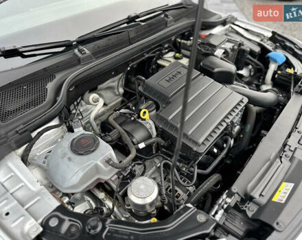 Серый Шкода KAMIQ, объемом двигателя 1.6 л и пробегом 56 тыс. км за 17800 $, фото 71 на Automoto.ua