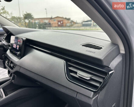 Серый Шкода KAMIQ, объемом двигателя 1.6 л и пробегом 56 тыс. км за 17800 $, фото 63 на Automoto.ua