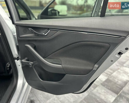 Серый Шкода KAMIQ, объемом двигателя 1.6 л и пробегом 56 тыс. км за 17800 $, фото 55 на Automoto.ua