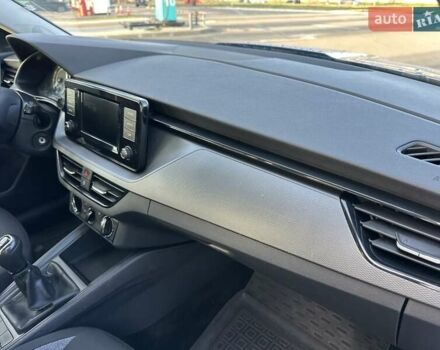 Синій Шкода KAMIQ, об'ємом двигуна 1.6 л та пробігом 219 тис. км за 10800 $, фото 9 на Automoto.ua