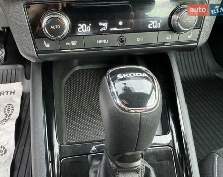 Синий Шкода KAMIQ, объемом двигателя 1.6 л и пробегом 56 тыс. км за 19500 $, фото 54 на Automoto.ua