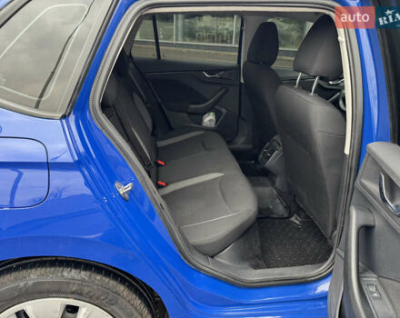 Синий Шкода KAMIQ, объемом двигателя 1.6 л и пробегом 162 тыс. км за 13500 $, фото 19 на Automoto.ua