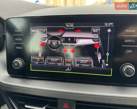 Синий Шкода KAMIQ, объемом двигателя 1.6 л и пробегом 56 тыс. км за 19500 $, фото 85 на Automoto.ua