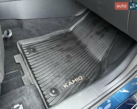 Шкода KAMIQ 2021 у Києві на Automoto.ua Синій Шкода KAMIQ, об'ємом двигуна 1.6 л та пробігом 56 тис. км за 19900 $, фото 60 на Automoto.ua