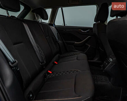 Синий Шкода KAMIQ, объемом двигателя 1.6 л и пробегом 24 тыс. км за 18024 $, фото 8 на Automoto.ua
