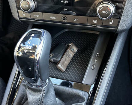 Синій Шкода KAMIQ, об'ємом двигуна 1.6 л та пробігом 25 тис. км за 21000 $, фото 14 на Automoto.ua