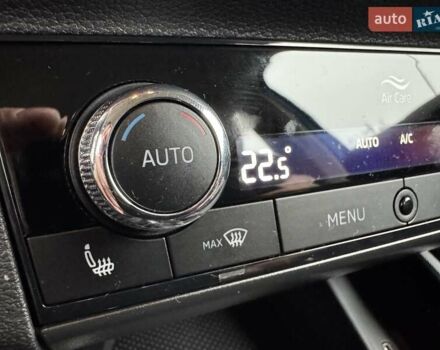 Синій Шкода KAMIQ, об'ємом двигуна 1.6 л та пробігом 25 тис. км за 20999 $, фото 53 на Automoto.ua