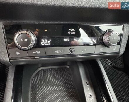 Синий Шкода KAMIQ, объемом двигателя 1.6 л и пробегом 25 тыс. км за 21500 $, фото 47 на Automoto.ua