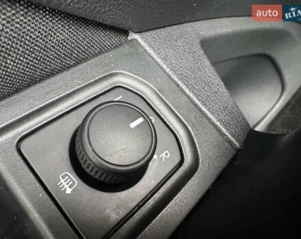 Синій Шкода KAMIQ, об'ємом двигуна 1.6 л та пробігом 25 тис. км за 20999 $, фото 52 на Automoto.ua